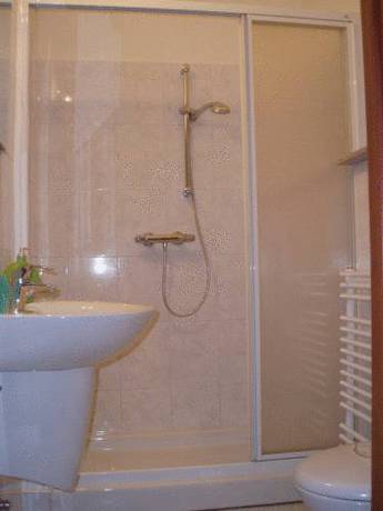 Imagen de la habitación del Hotel Firenze, Saronno. Foto 7