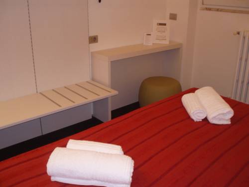 Imagen de la habitación del Hotel Firenze, Saronno. Foto 13