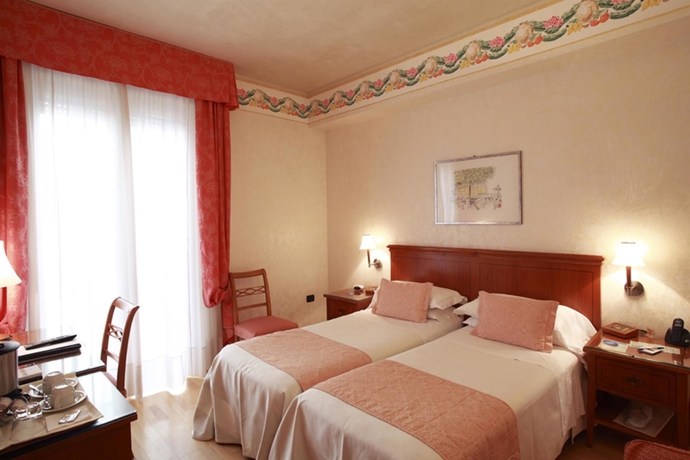 Imagen de la habitación del Hotel Firenze, Verona. Foto 6