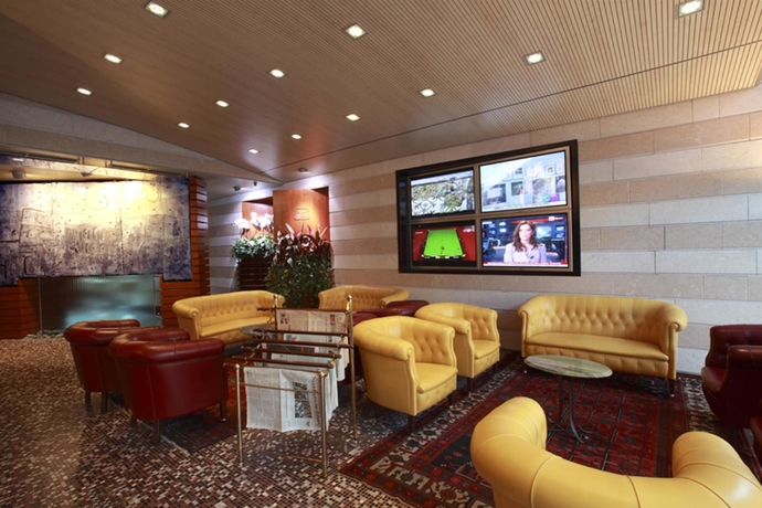 Imagen de los interiores del Hotel Firenze, Verona. Foto 16