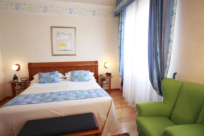 Imagen de la habitación del Hotel Firenze, Verona. Foto 8