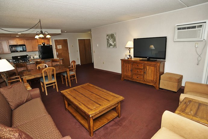 Imagen de la habitación del Hotel Fireside Inn And Suites Gilford. Foto 10