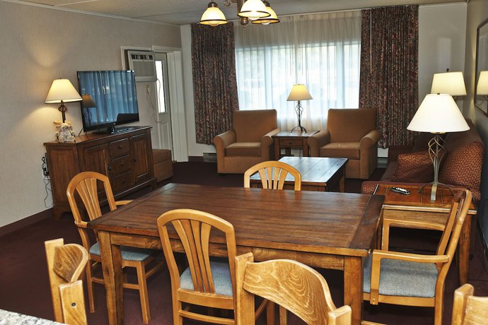 Imagen de la habitación del Hotel Fireside Inn And Suites Gilford. Foto 11
