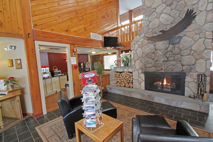 Imagen de los interiores del Hotel Fireside Inn And Suites Gilford. Foto 20