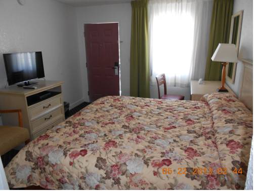 Imagen de la habitación del Hotel Fireside Inn By The Beach Boardwalk & Bowling. Foto 10