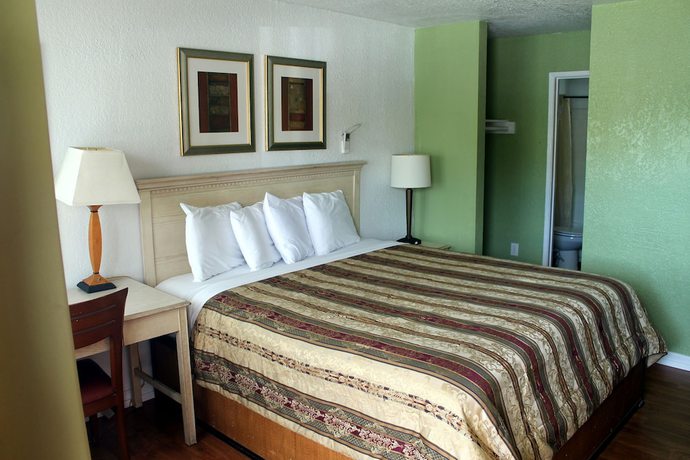 Imagen de la habitación del Hotel Fireside Inn Santa Cruz. Foto 13