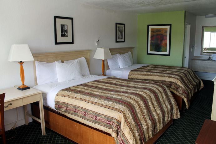 Imagen de la habitación del Hotel Fireside Inn Santa Cruz. Foto 16