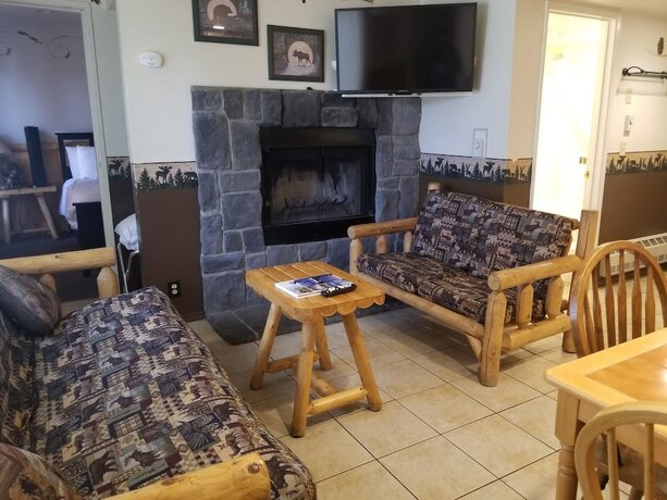 Imagen general del Hotel Fireside Lodge, Big Bear Lake. Foto 3