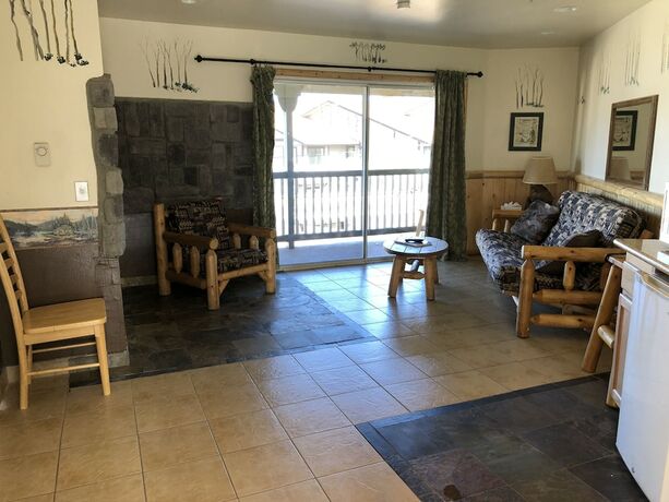 Imagen de la habitación del Hotel Fireside Lodge, Big Bear Lake. Foto 14