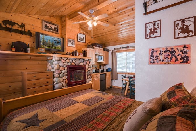 Imagen de la habitación del Hotel Fireside Lodge, Lago Tahoe. Foto 7