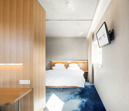 Imagen de la habitación del Hotel Firmament. Foto 15