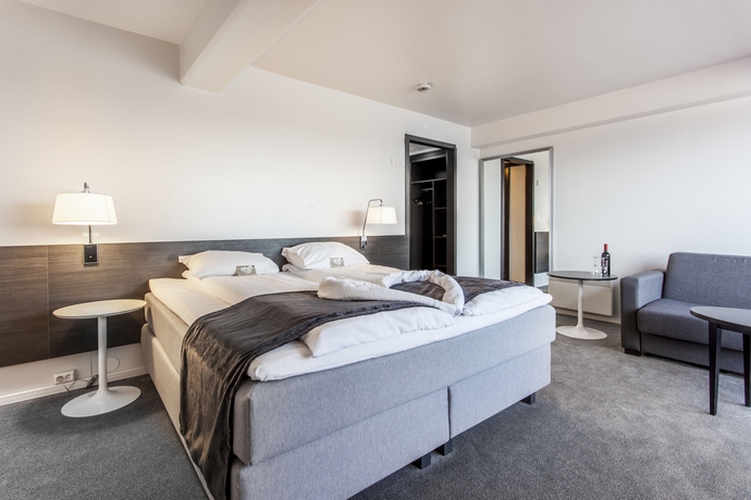 Imagen de la habitación del Hotel First Alstor. Foto 3