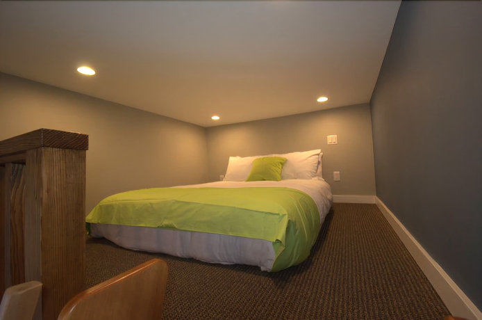 Imagen de la habitación del Hotel First Avenue Executive Suites. Foto 11