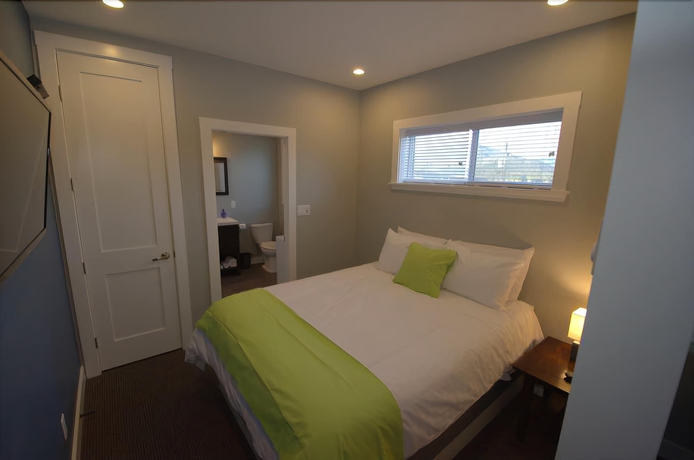 Imagen de la habitación del Hotel First Avenue Executive Suites. Foto 12