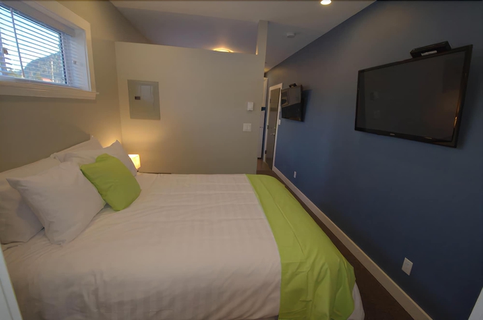 Imagen de la habitación del Hotel First Avenue Executive Suites. Foto 17