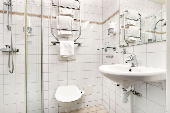 Imagen de la habitación del Hotel First Brommaplan. Foto 7