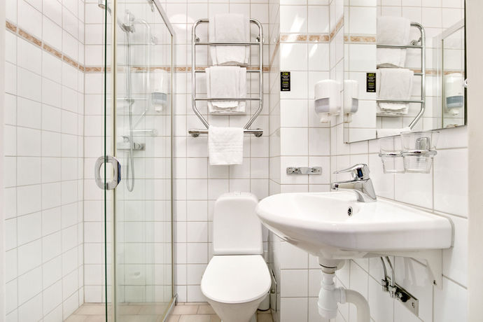 Imagen de la habitación del Hotel First Brommaplan. Foto 10