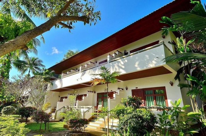 Imagen de los exteriores del Hotel First Bungalow Beach Resort. Foto 9