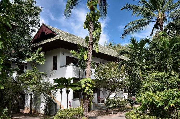 Imagen de los exteriores del Hotel First Bungalow Beach Resort. Foto 11