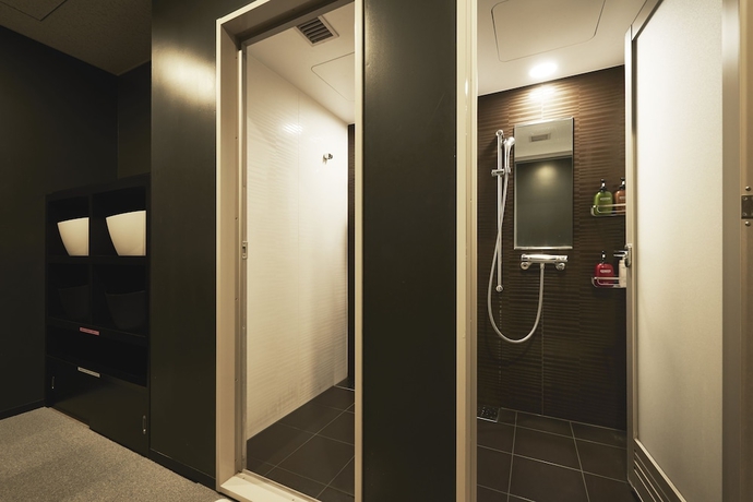 Imagen de la habitación del Hotel First Cabin Akihabara Showa-dori. Foto 14