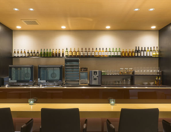 Imagen del bar/restaurante del Hotel First Cabin Atagoyama. Foto 3