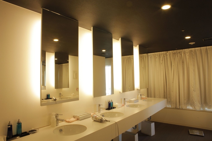 Imagen de la habitación del Hotel First Cabin Midousuji - Namba. Foto 5