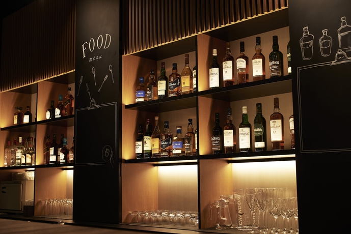 Imagen del bar/restaurante del Hotel First Cabin Nihonbashi Yokoyamacho. Foto 7
