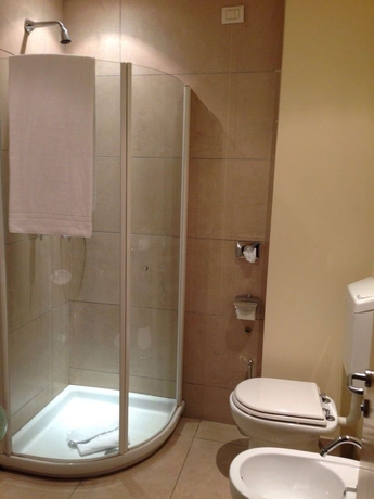 Imagen de la habitación del Hotel First, Calenzano. Foto 2