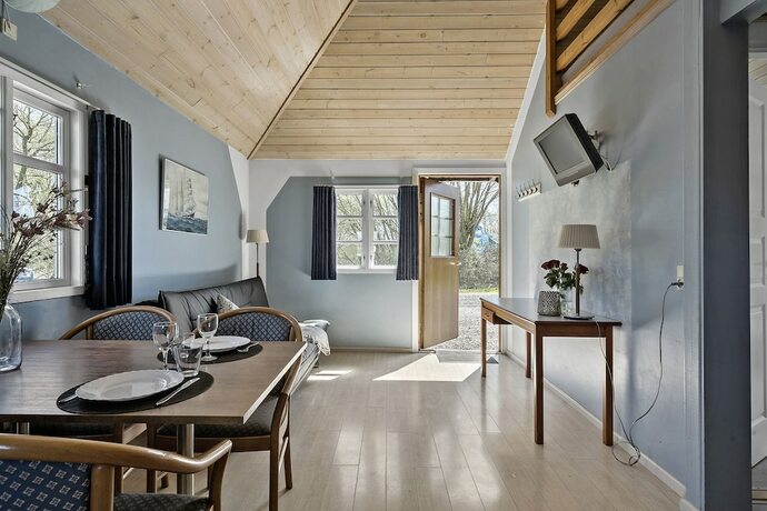Imagen de la habitación del Hotel First Camp B&oslash;s&oslash;re Strand Fyn. Foto 15