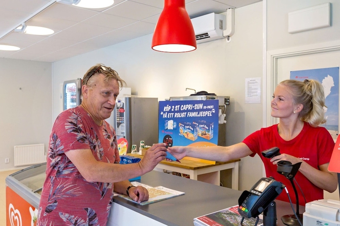 Imagen de los interiores del Hotel First Camp Nora-Bergslagen. Foto 19