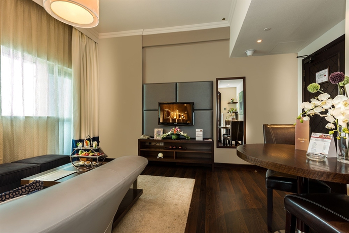 Imagen de la habitación del Hotel First Central Suites. Foto 7