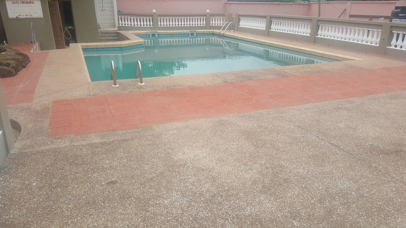 Imagen de la piscina del Hotel First Choice. Foto 20