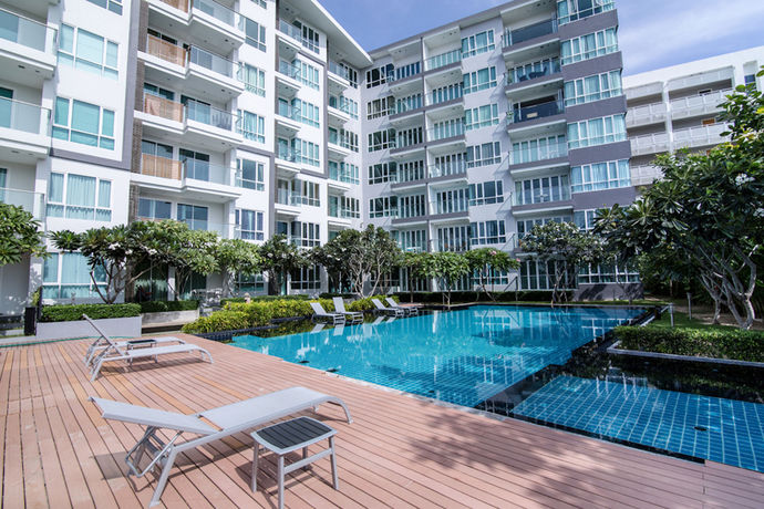 Imagen de la piscina del Hotel First Choice Grand Suites. Foto 9
