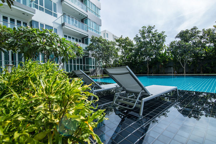 Imagen de la piscina del Hotel First Choice Grand Suites. Foto 10