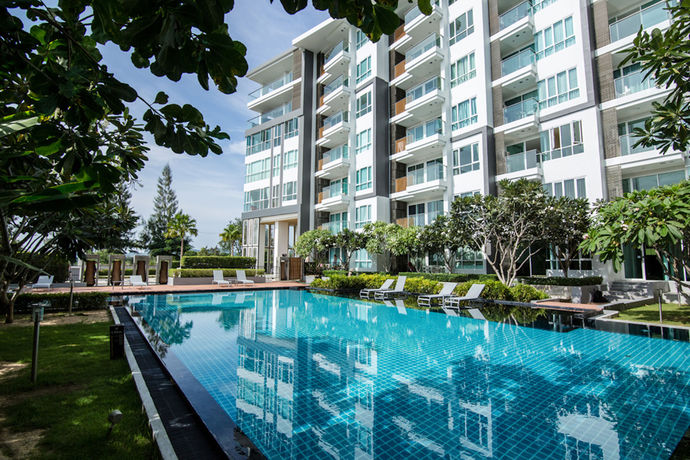 Imagen de la piscina del Hotel First Choice Grand Suites. Foto 15