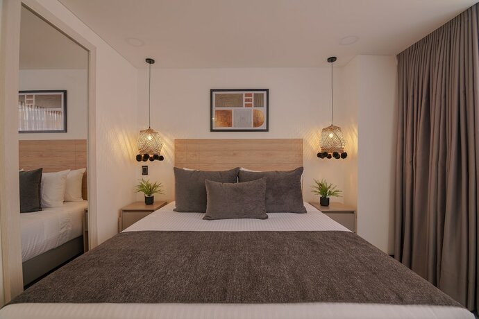 Imagen de la habitación del Hotel First Class. Foto 19