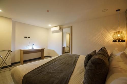 Imagen general del Hotel First Class, Per&iacute;metro Urbano Medell&iacute;n. Foto 2
