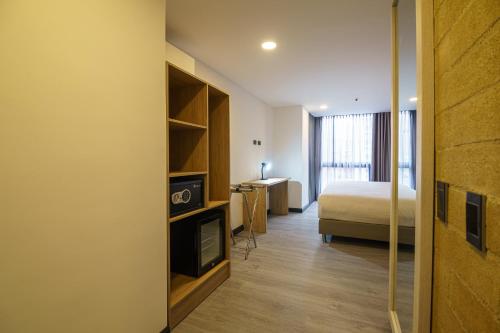 Imagen general del Hotel First Class, Per&iacute;metro Urbano Medell&iacute;n. Foto 7