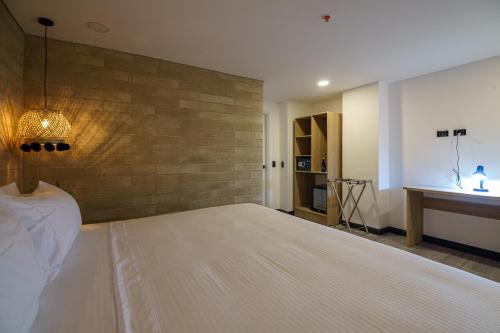 Imagen general del Hotel First Class, Per&iacute;metro Urbano Medell&iacute;n. Foto 11