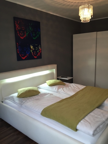 Imagen de la habitación del Hotel First Domizil. Foto 2