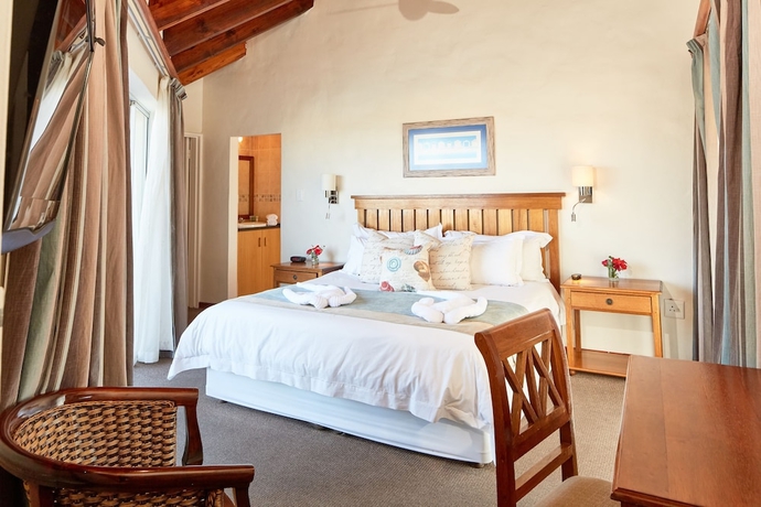 Imagen de la habitación del Hotel First Group Port Owen Marina. Foto 4