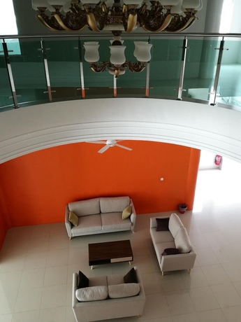 Imagen de los interiores del Hotel First Guest House Cheras. Foto 16