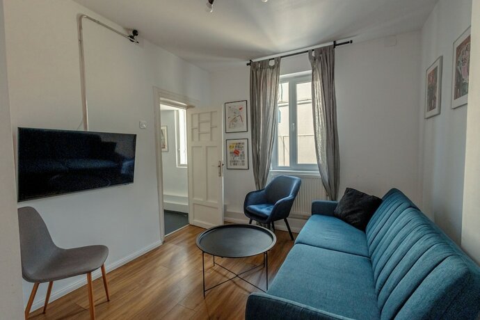 Imagen general del Hotel First Hostel Bucur 21. Foto 3