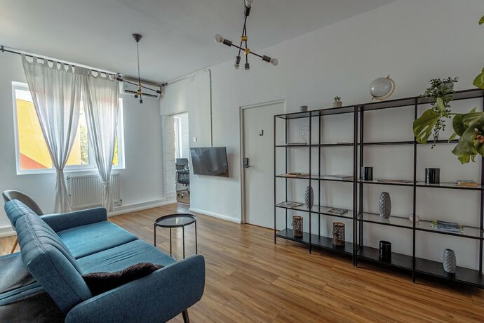 Imagen general del Hotel First Hostel Bucur 21. Foto 12