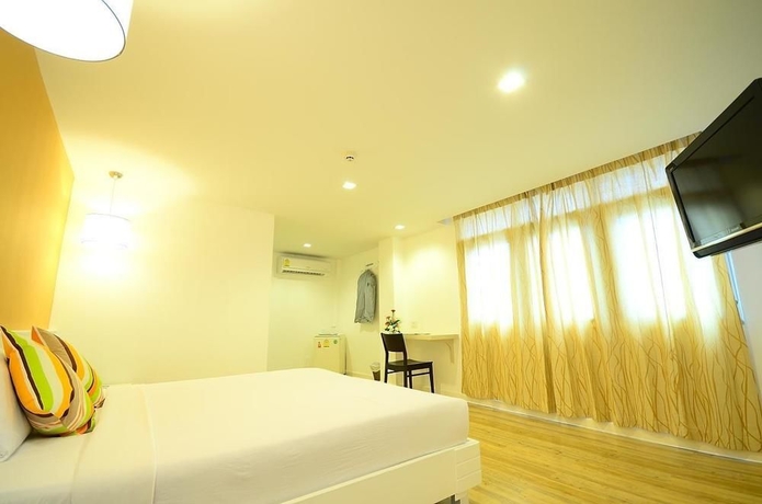 Imagen de la habitación del Hotel First House. Foto 2