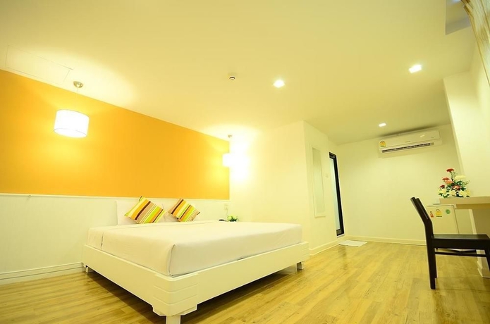 Imagen de la habitación del Hotel First House. Foto 4