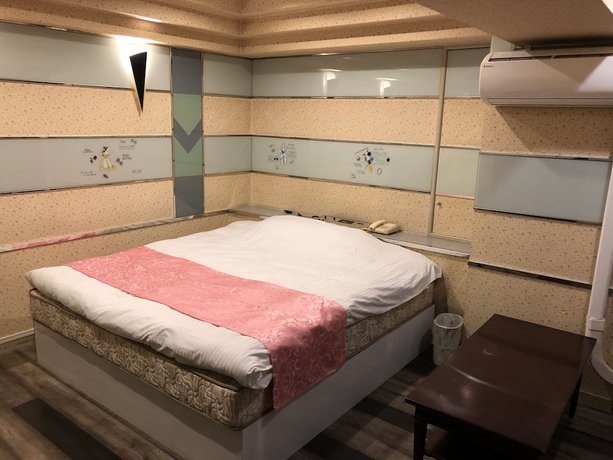 Imagen de la habitación del Hotel First Inn - Adults Only. Foto 2