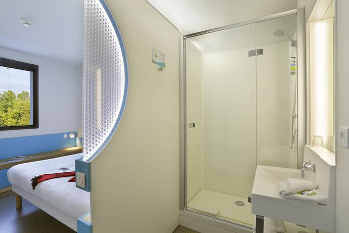 Imagen de la habitación del Hotel First Inn Blois. Foto 6