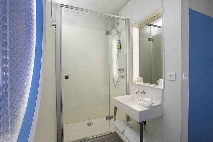 Imagen de la habitación del Hotel First Inn Blois. Foto 9