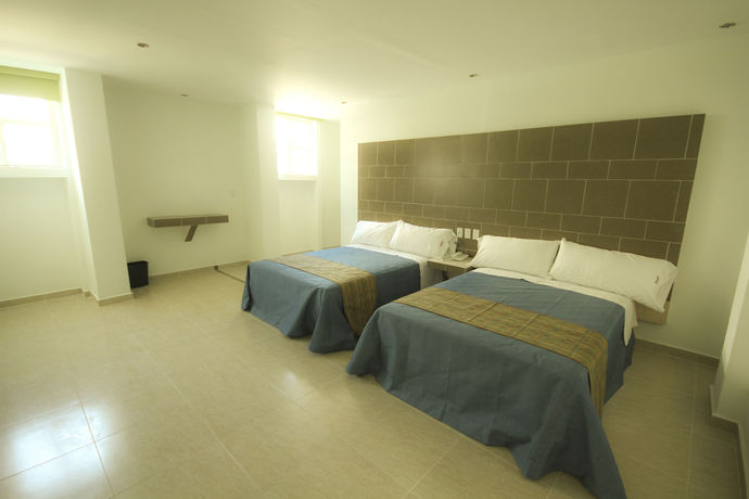 Imagen de la habitación del Hotel First Inn. Foto 3